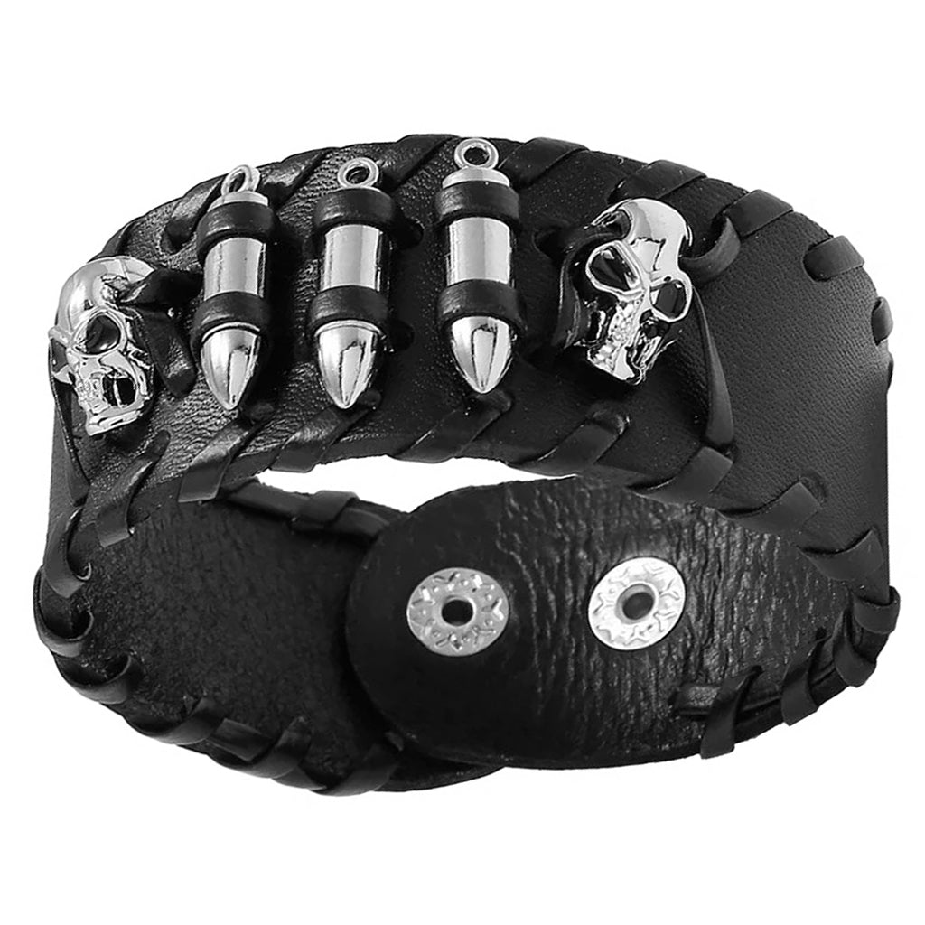 Svart läderarmband med kulor och dödskallar