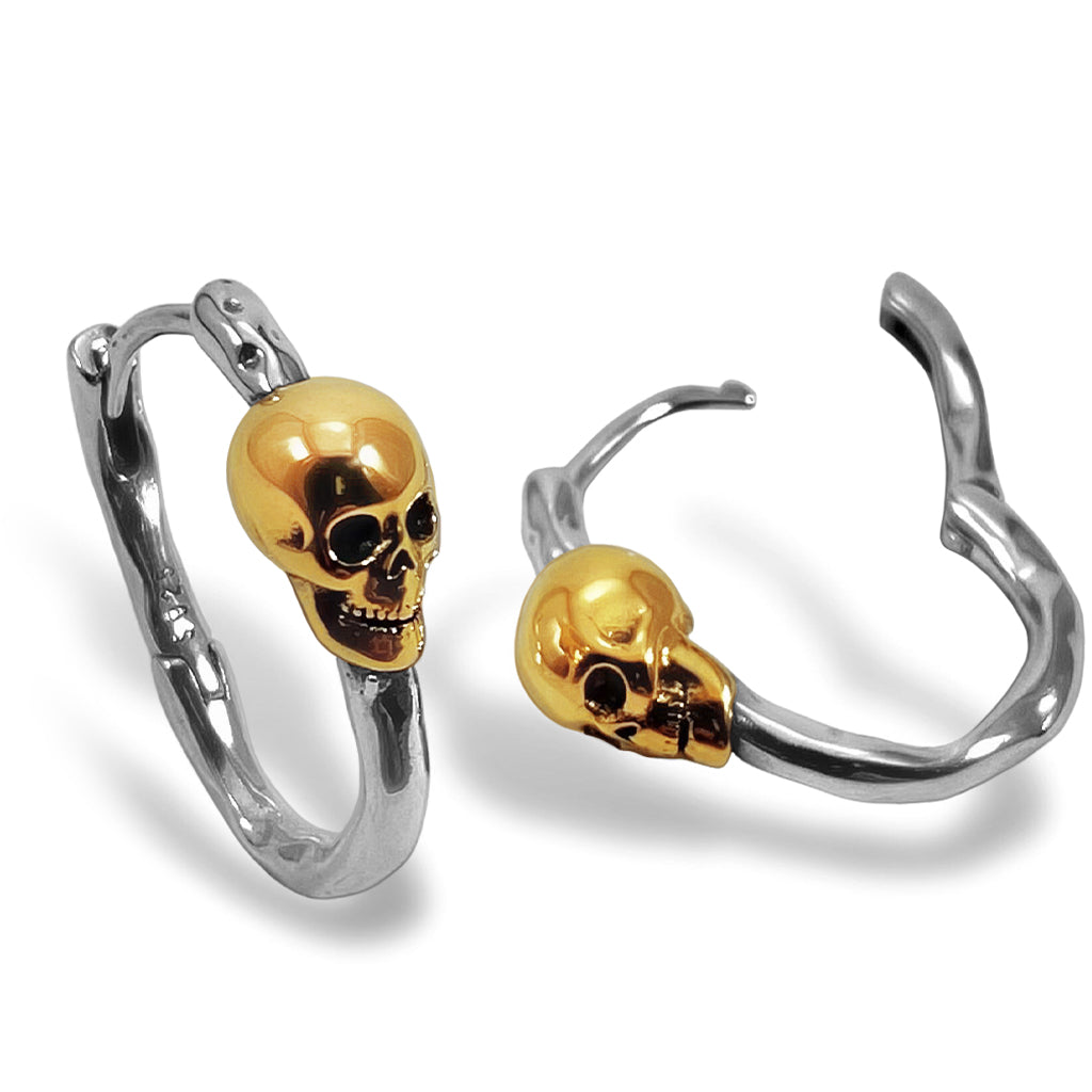 Silver- och guldfärgade dödskalle ringörhängen av äkta silver