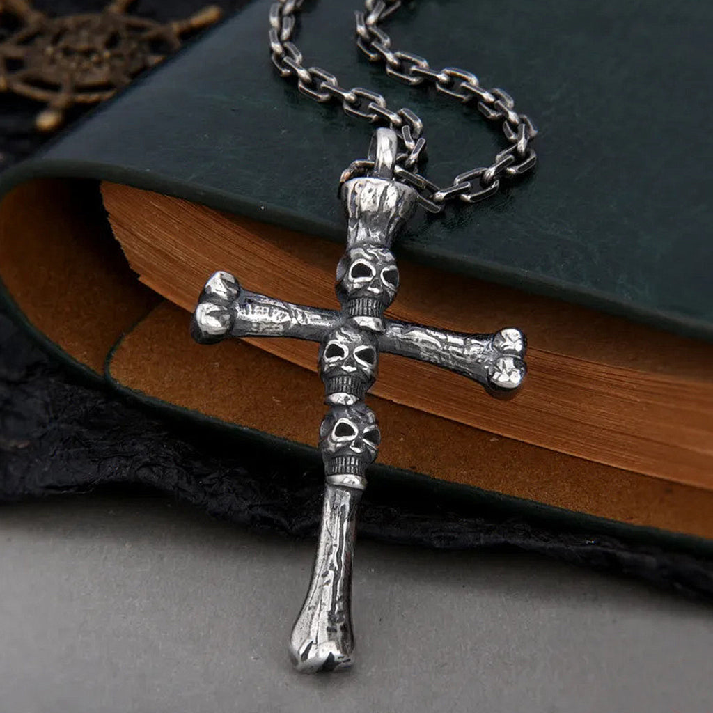 Retro kors halsband med dödskallar