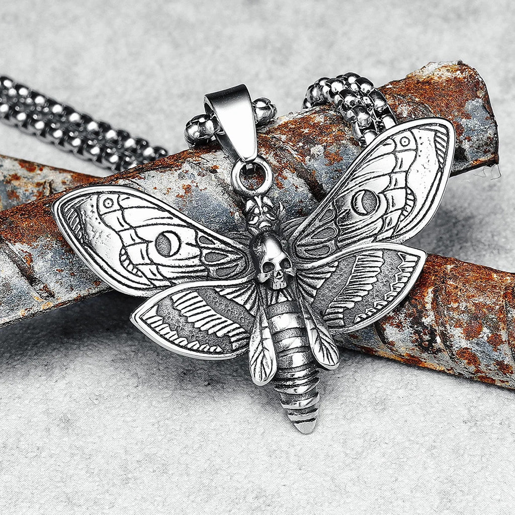 Halsband med fjäril och dödskalle