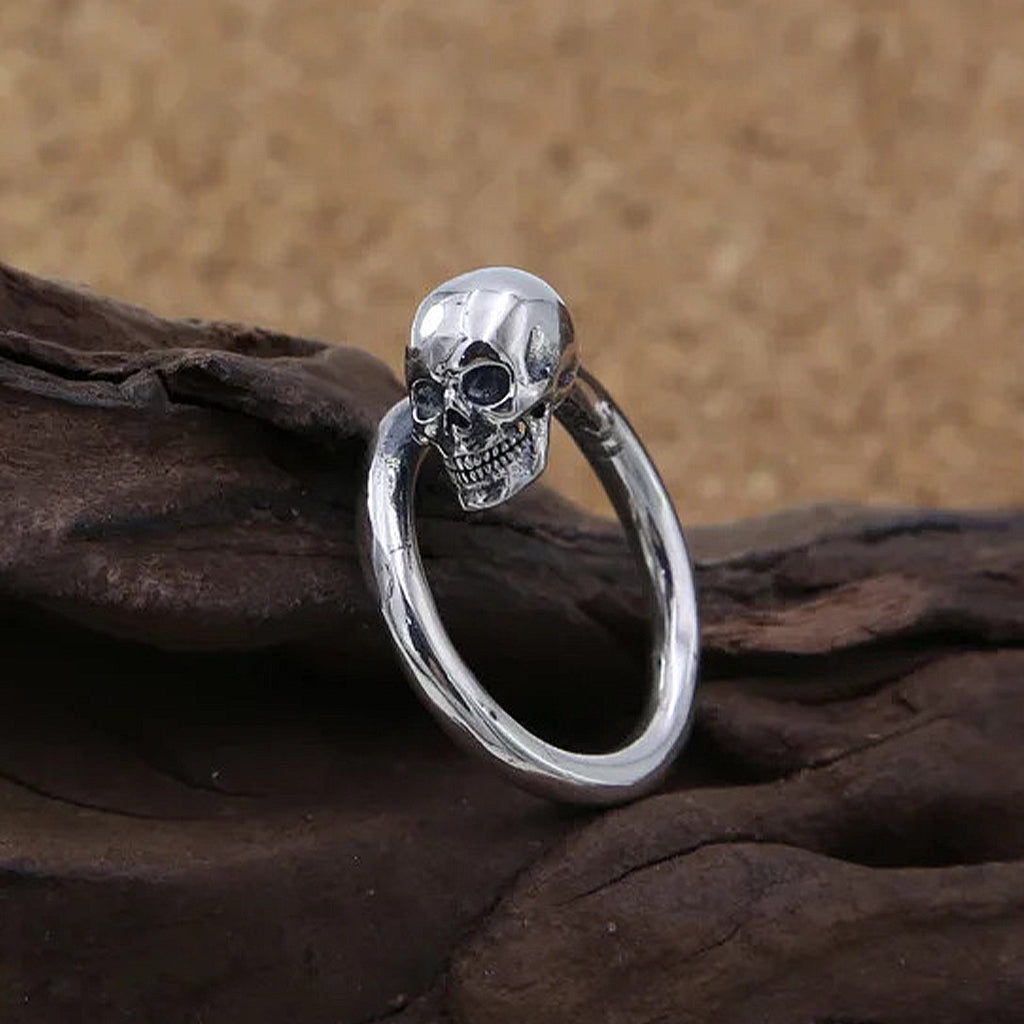 Justerbar liten dödskalle ring av äkta sterling silver