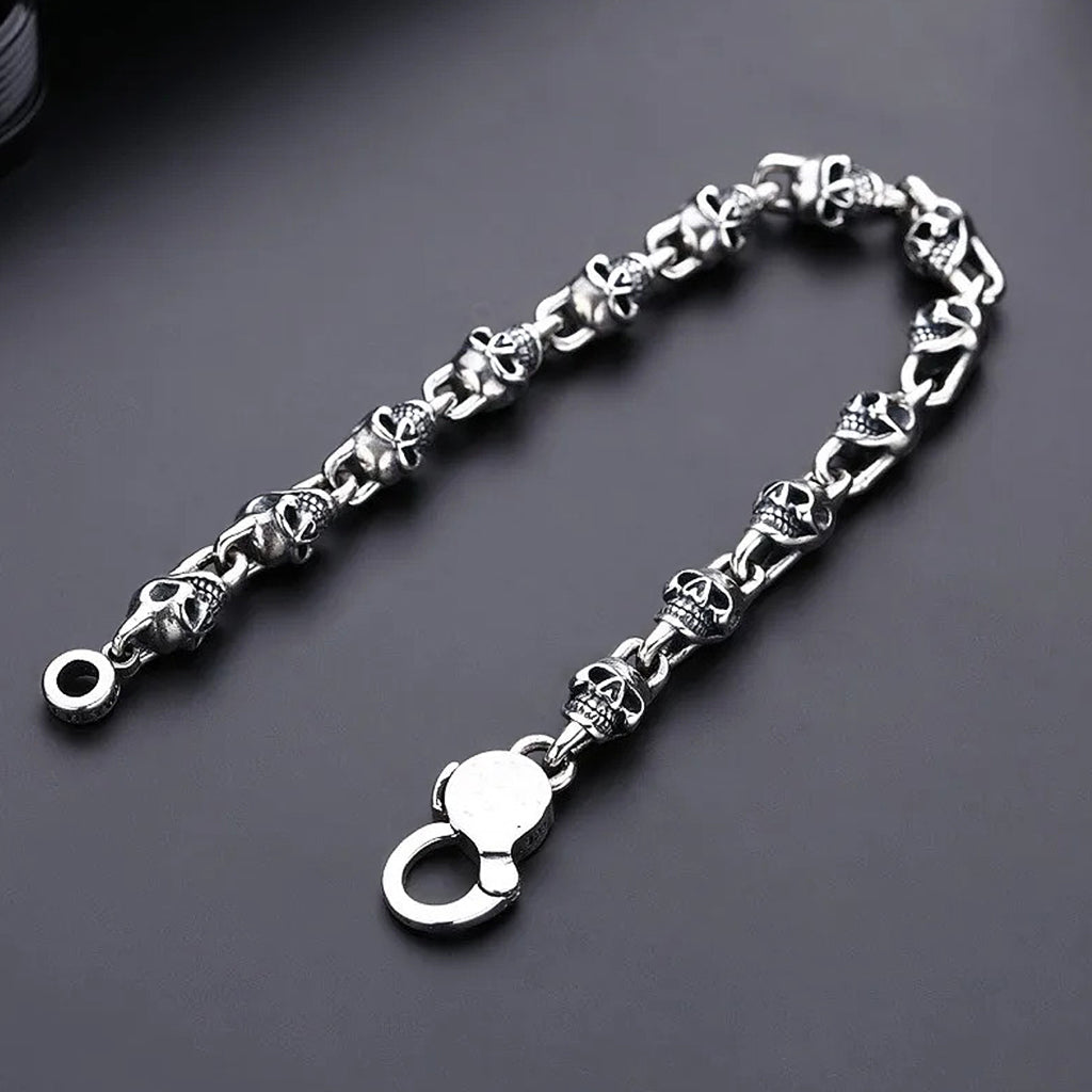 Silverfärgat armband med kranium av äkta sterling silver 925