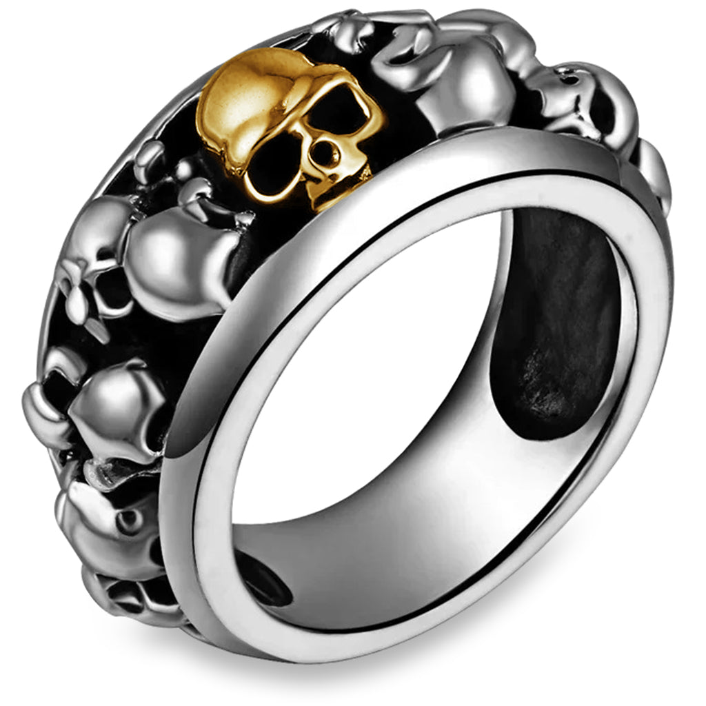 Silverfärgad ring i äkta silver smyckad med flera dödskallar runtom