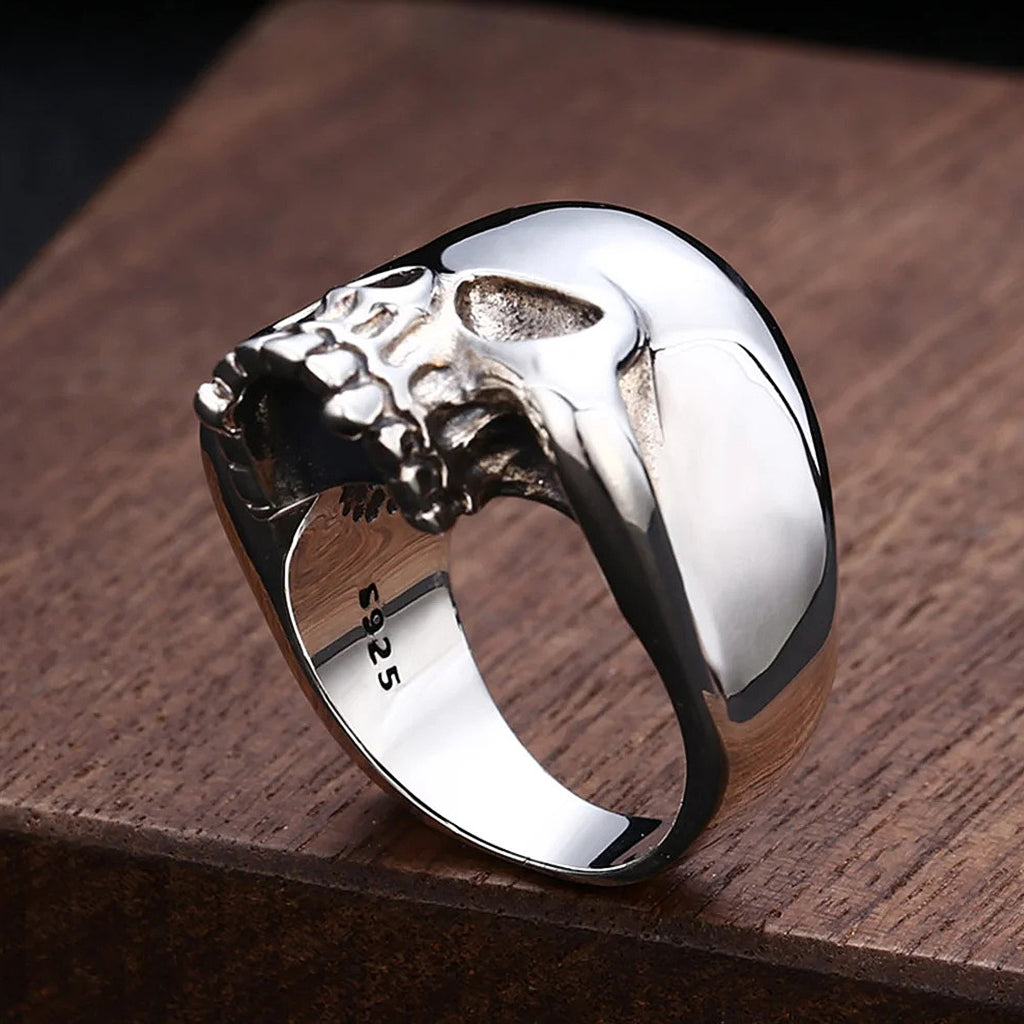 Silverfärgad dödskallering av äkta 925 sterling silver