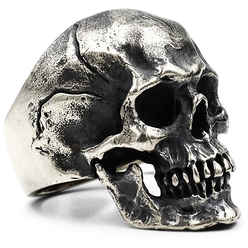 Dödskallering i äkta sterling silver med en vintage-finish