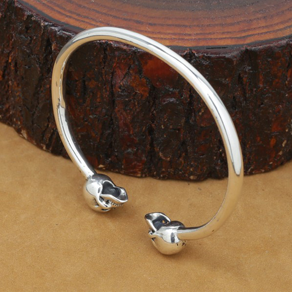 Bangle Armband Med Dösdskallar