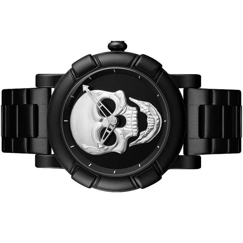 Klocka Med Silverfärgat Kranium