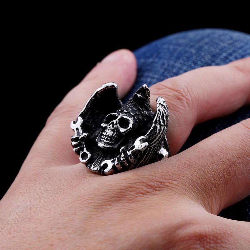 Dödskallering The Biker Mechanic (Stål)