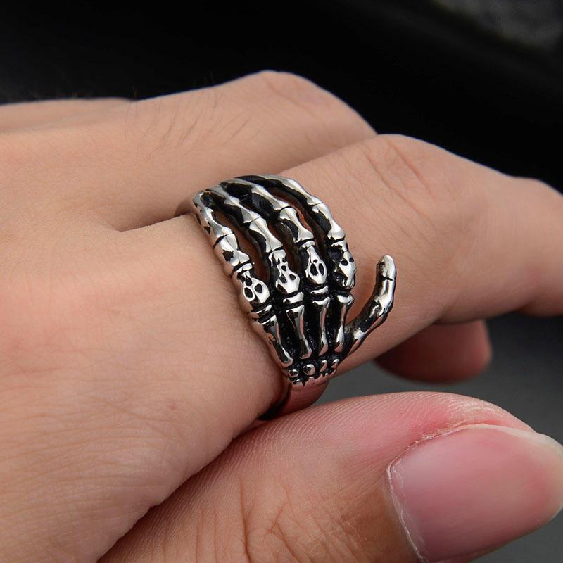 Dödskallering Skeletthand (Stål)