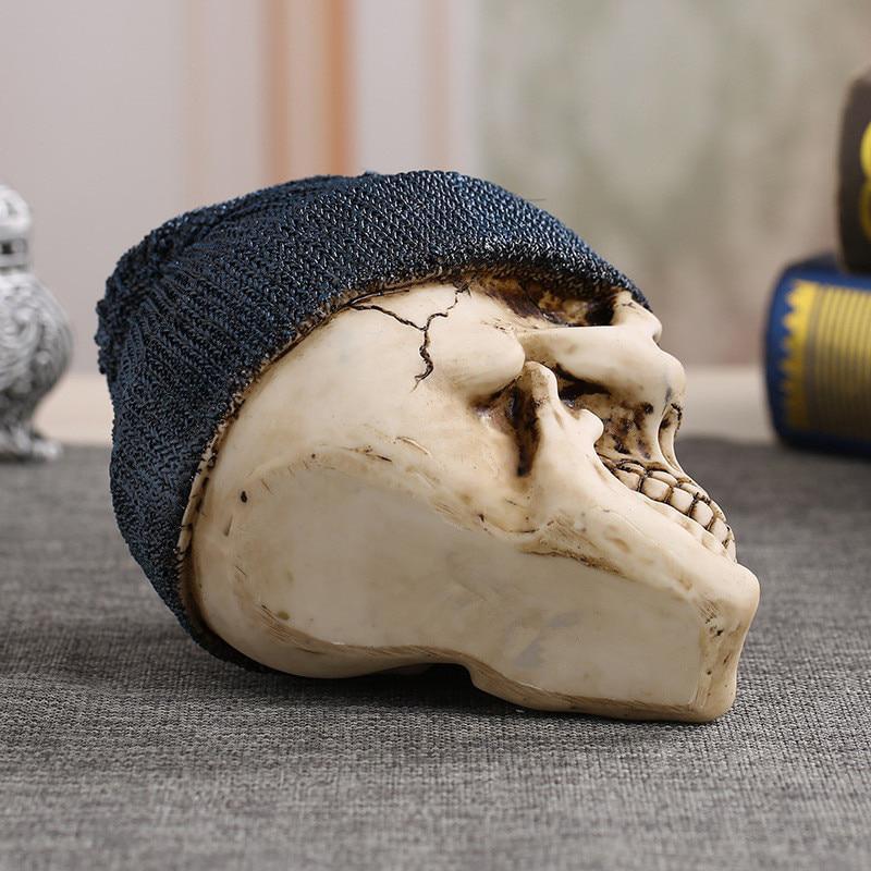 Dödskalle Staty Mössa