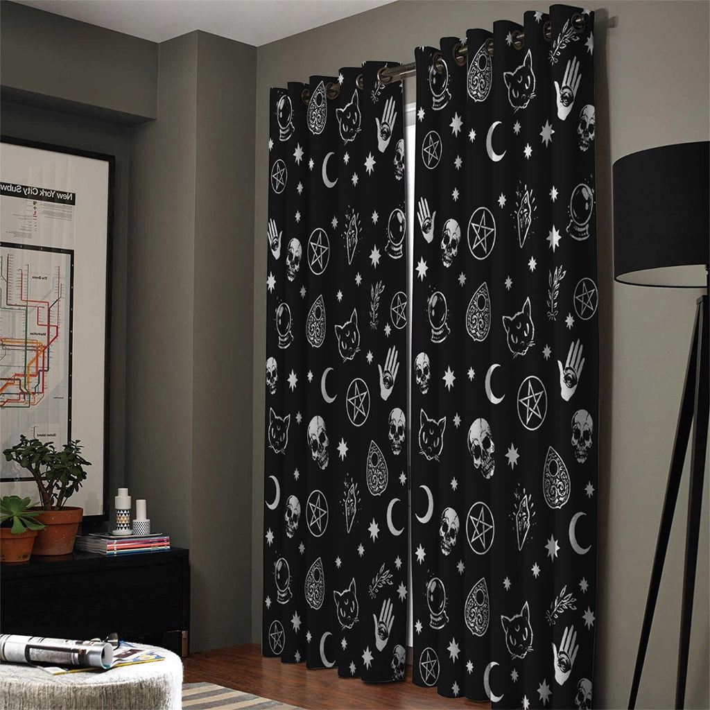 Svarta Gardiner Med Vita Dödskallar