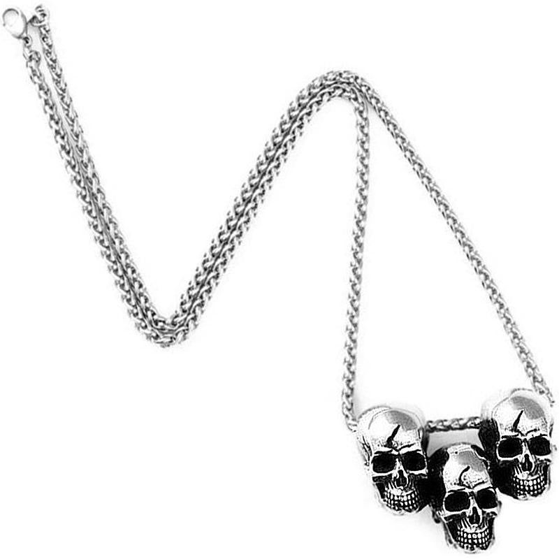 Halsband Med Tre Spruckna Dödskallar