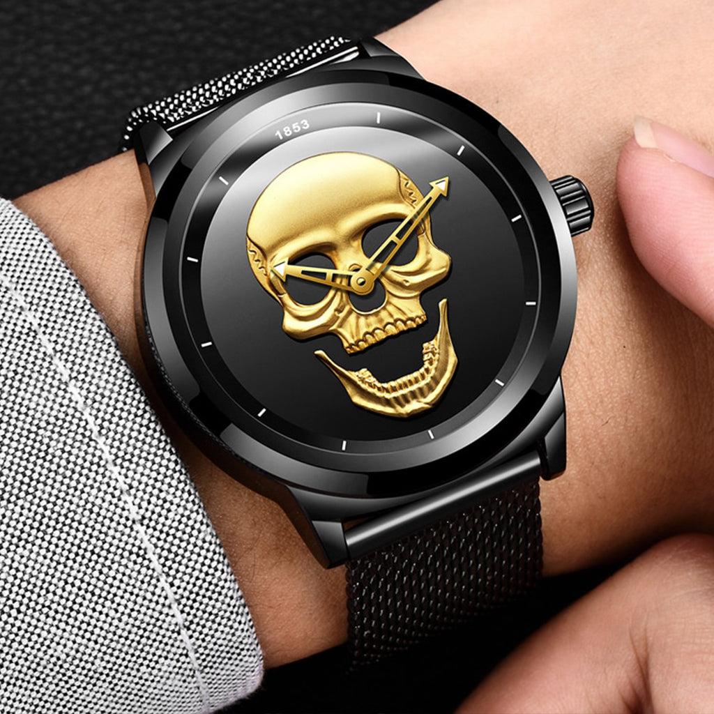 Klocka Med Guld Dödskalle