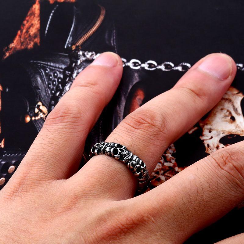 Dödskallering Cracked Souls (Stål)