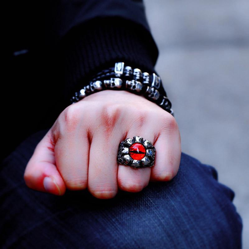 Dödskallering Eye Of Sauron (Stål)