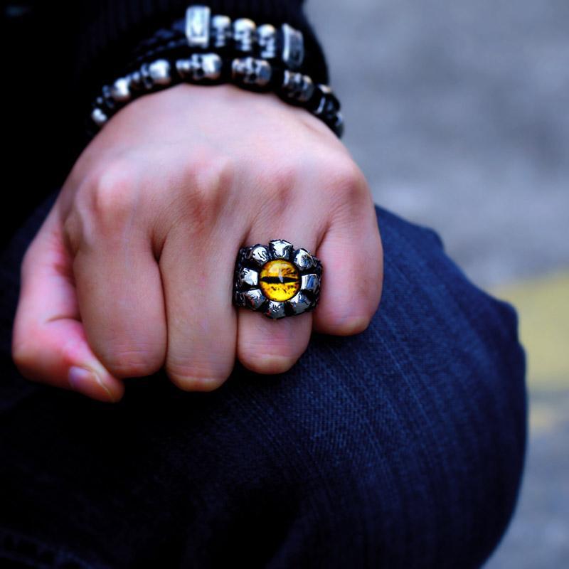 Dödskallering Eye Of Sauron (Stål)