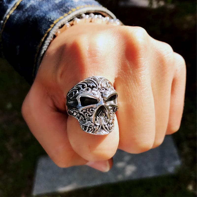 Dödskallering I Silver