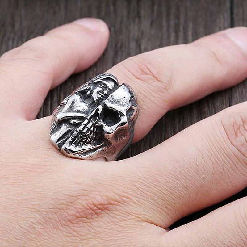 Dödskallering Beauty Vs Death (Stål)