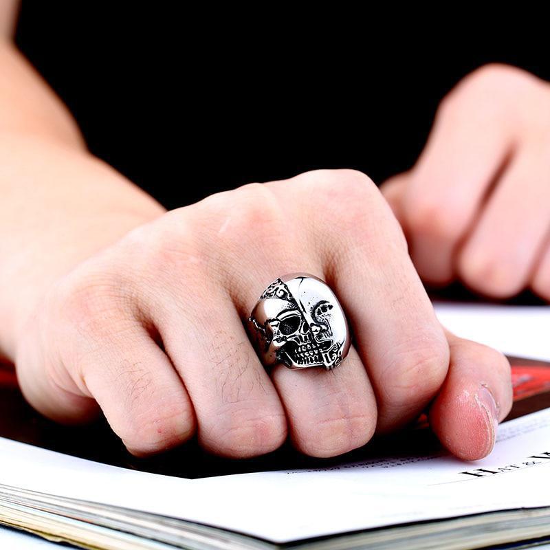 Dödskallering Hermaphrodite Skull (Stål)