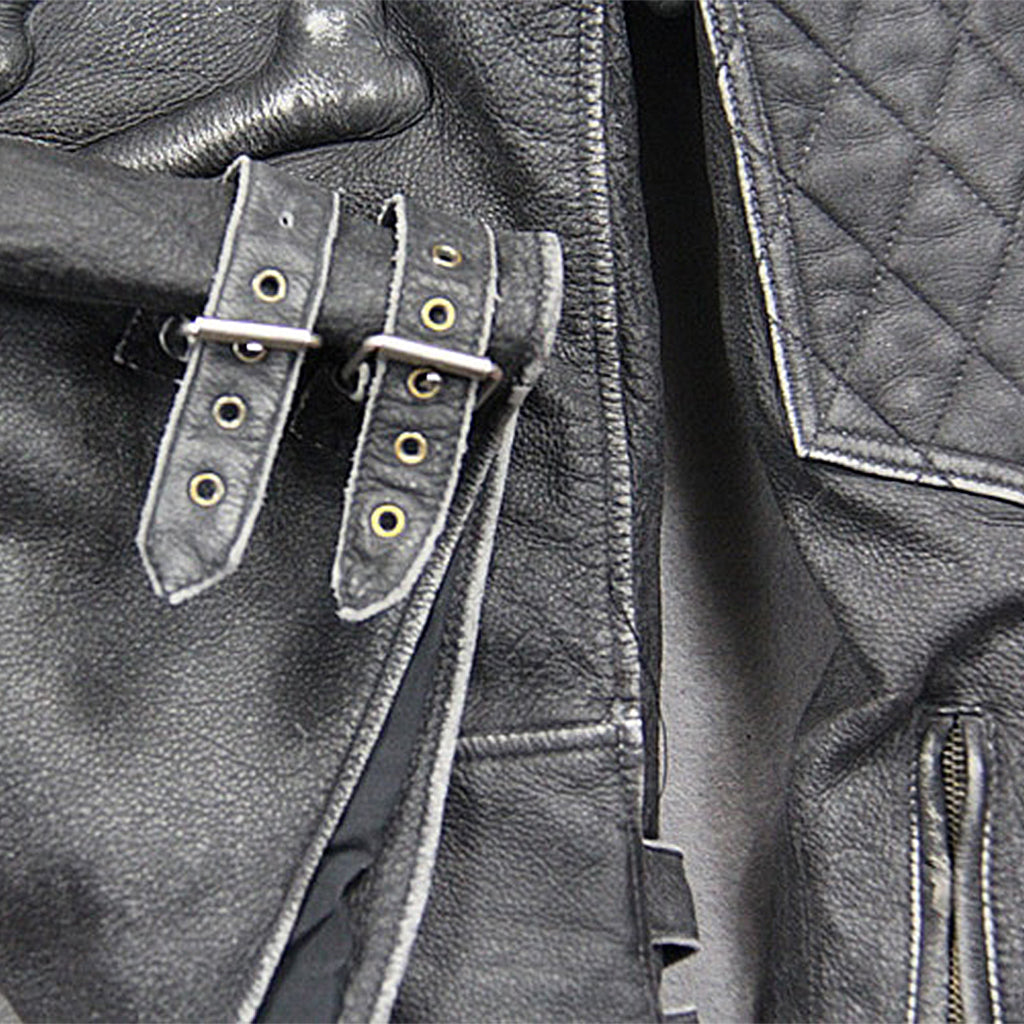 Grå Motorcykel Skinnjacka Med Dödskalle På Ryggen