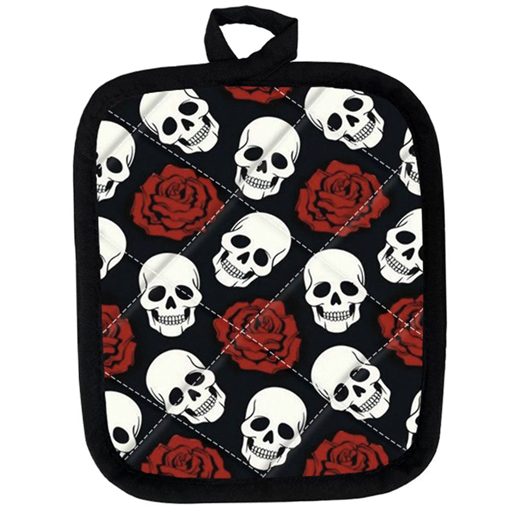 Grytlapp Med Dödskallar Och Rosor