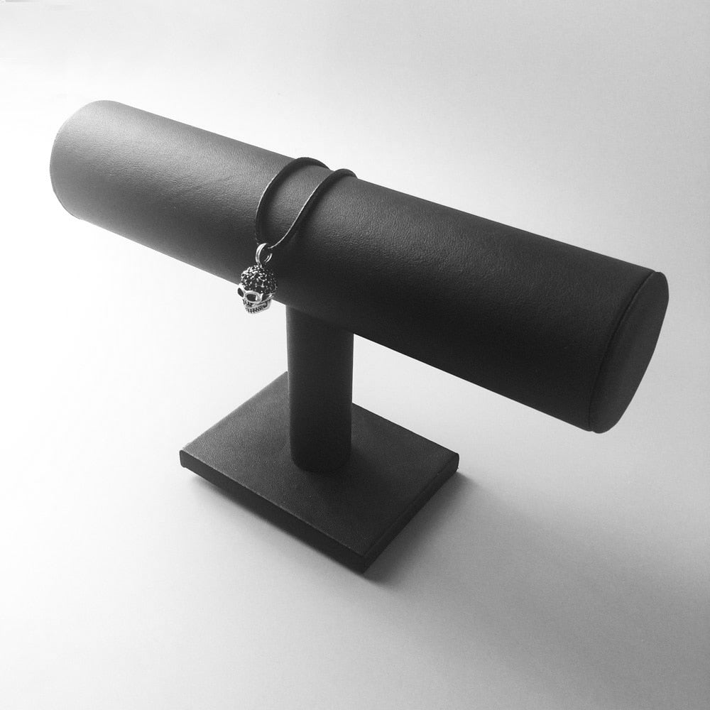 Halsband Dödskalle Med Svarta Stenar