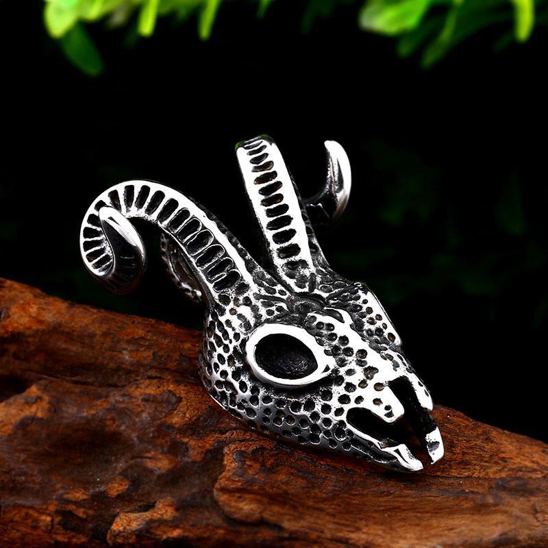 Stålhalsband Med Djurhuvud