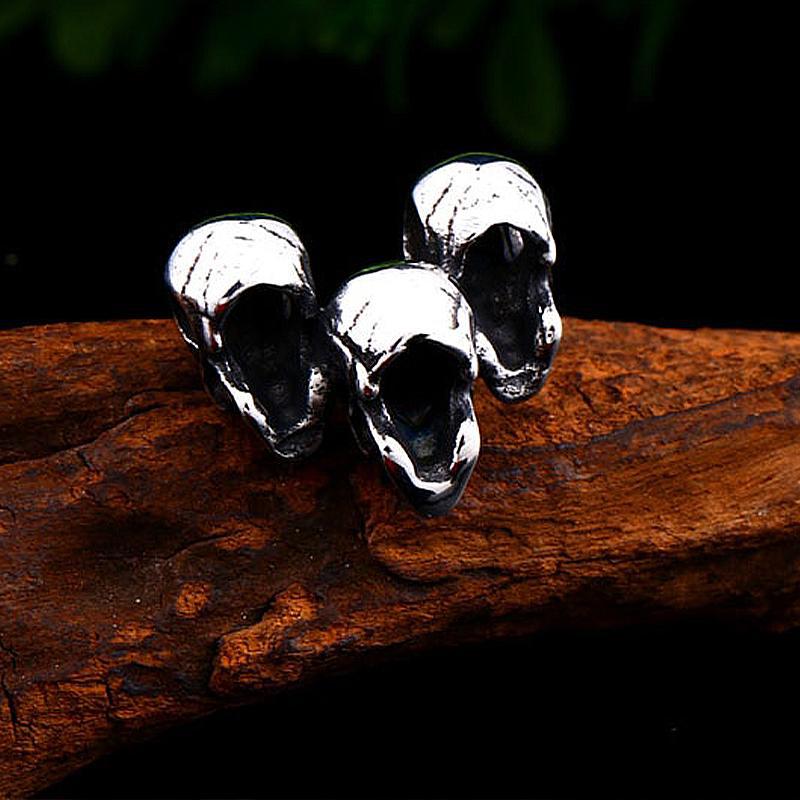 Halsband Med Tre Dödskallar