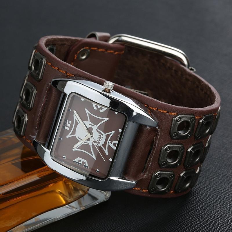 Dödskalle Klocka Brunt Läderarmband