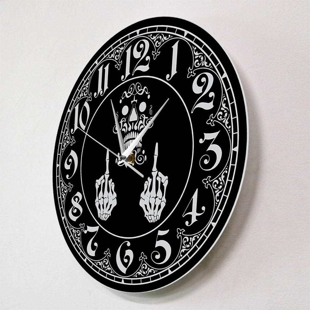 Svart Dödskalle Väggklocka