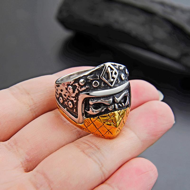 Dödskallering Biker Outlaw (Stål)