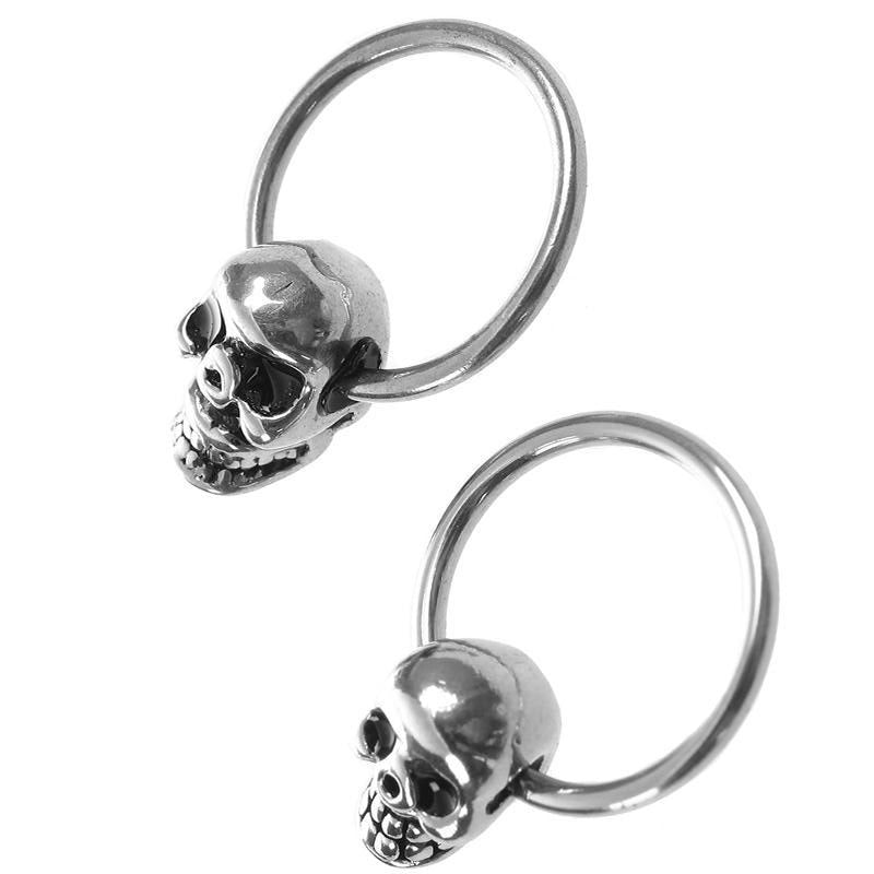 Örhängen Med Dödskallar På Stålring