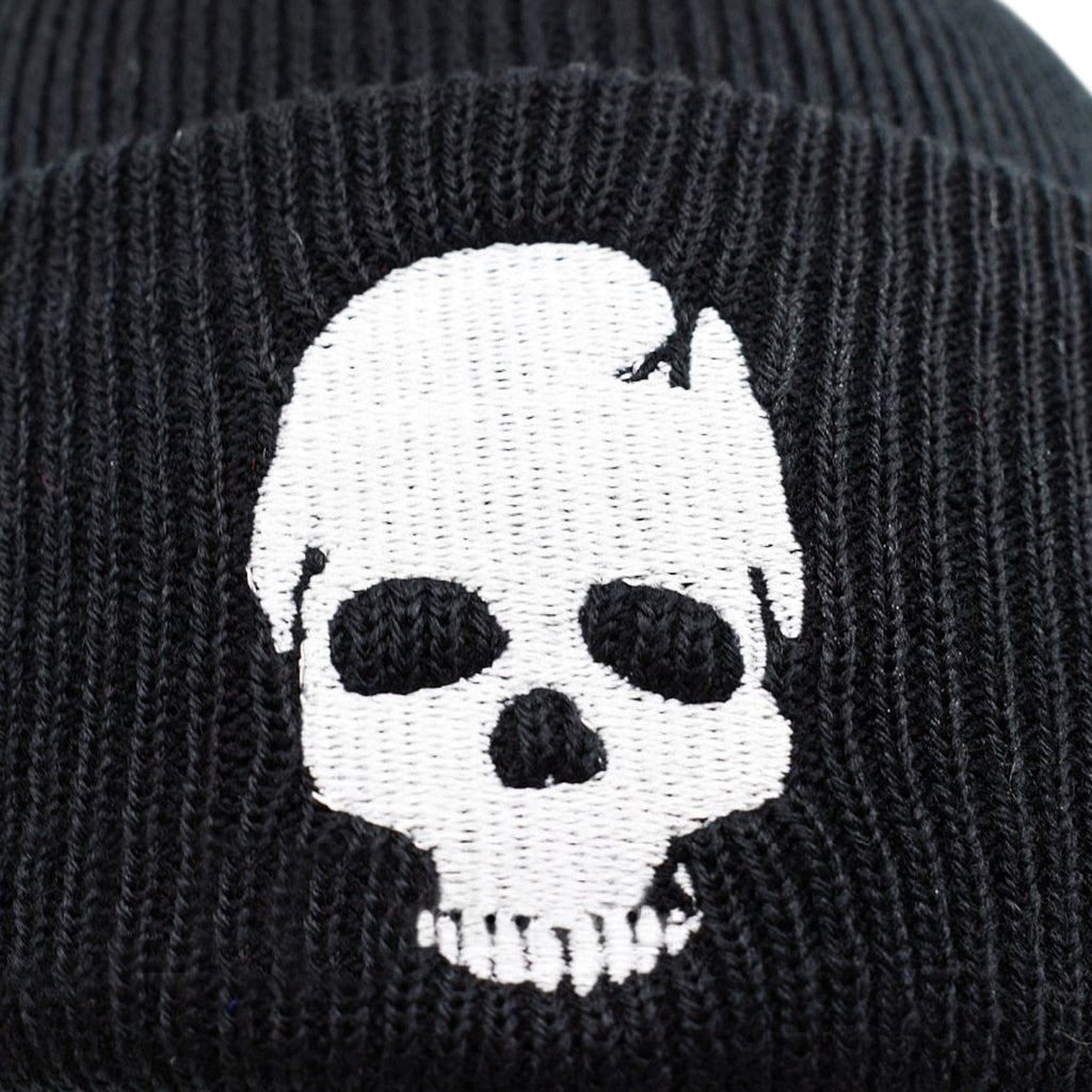 Herrmössa Med Dödskalle