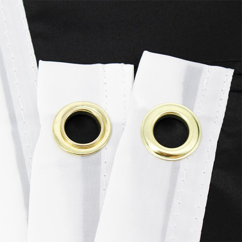 Öglor På Svart Flagga