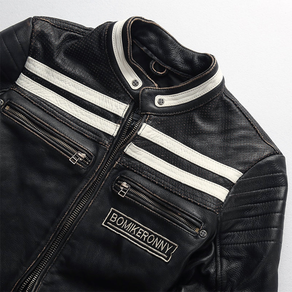 Sliten Skinnjacka Med Dödskalle