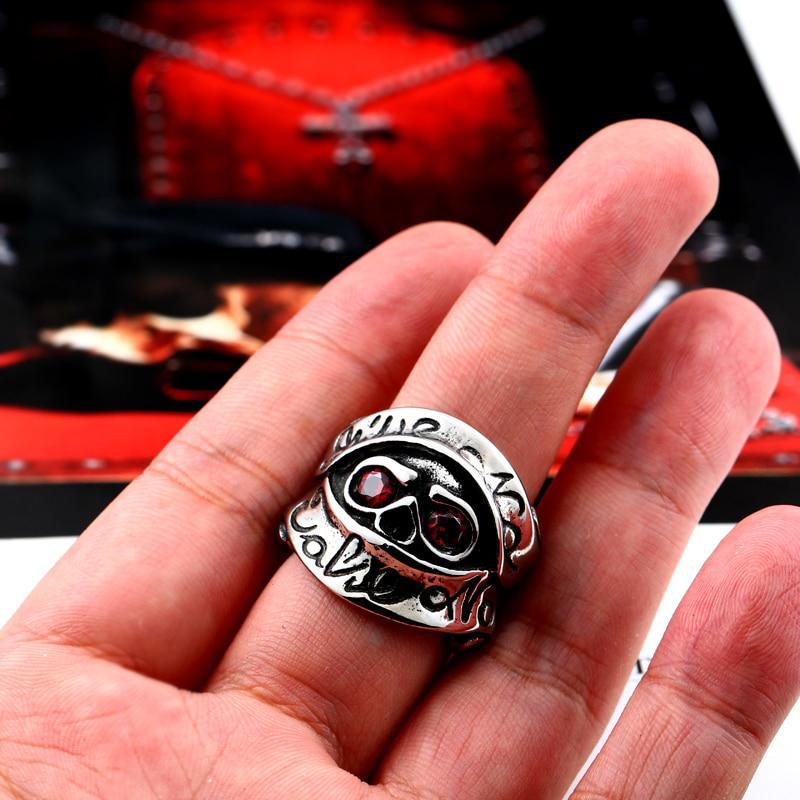 Dödskallering Red Eye Skull (Stål)