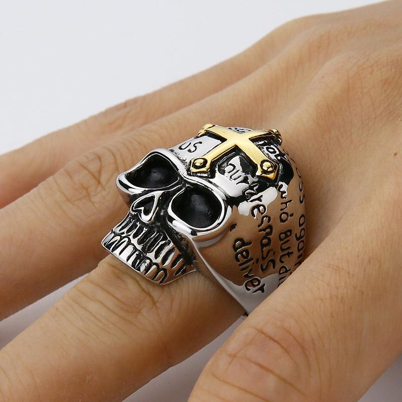 Dödskallering Golden Cross (Stål)