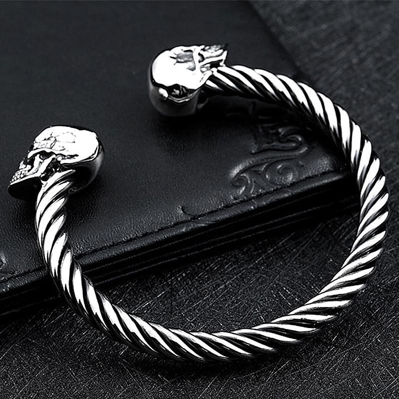 Manschett Armband Med Dödskalle (Stål)