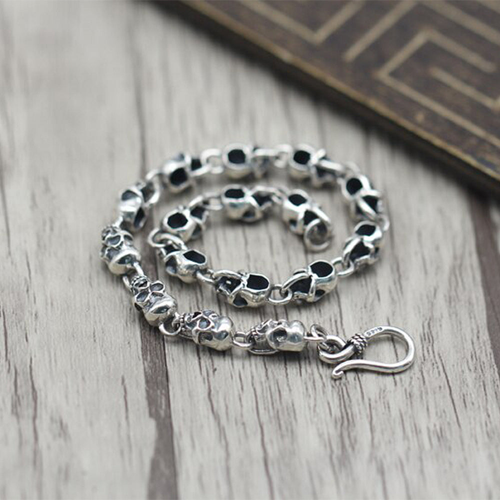 Silverarmband Med Skallar