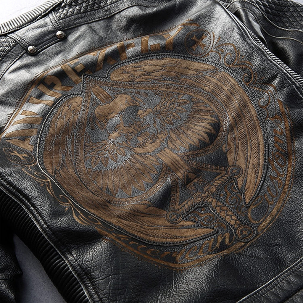 Svart Skinnjacka Med Dödskalle Ryggmärke