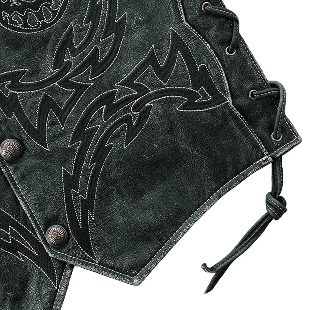 Sliten MC-Väst Med Dödskalle Ryggmärke