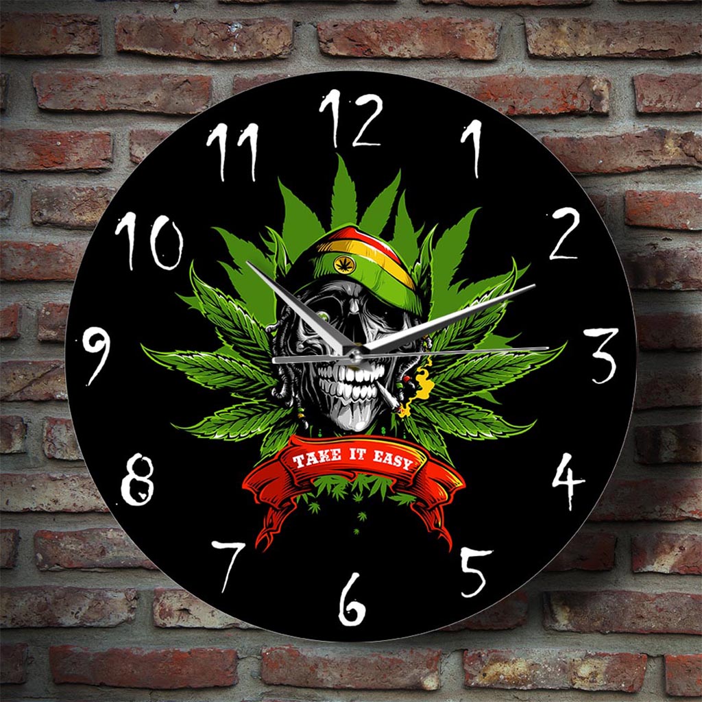 Dödskalle Väggklocka Marijuana
