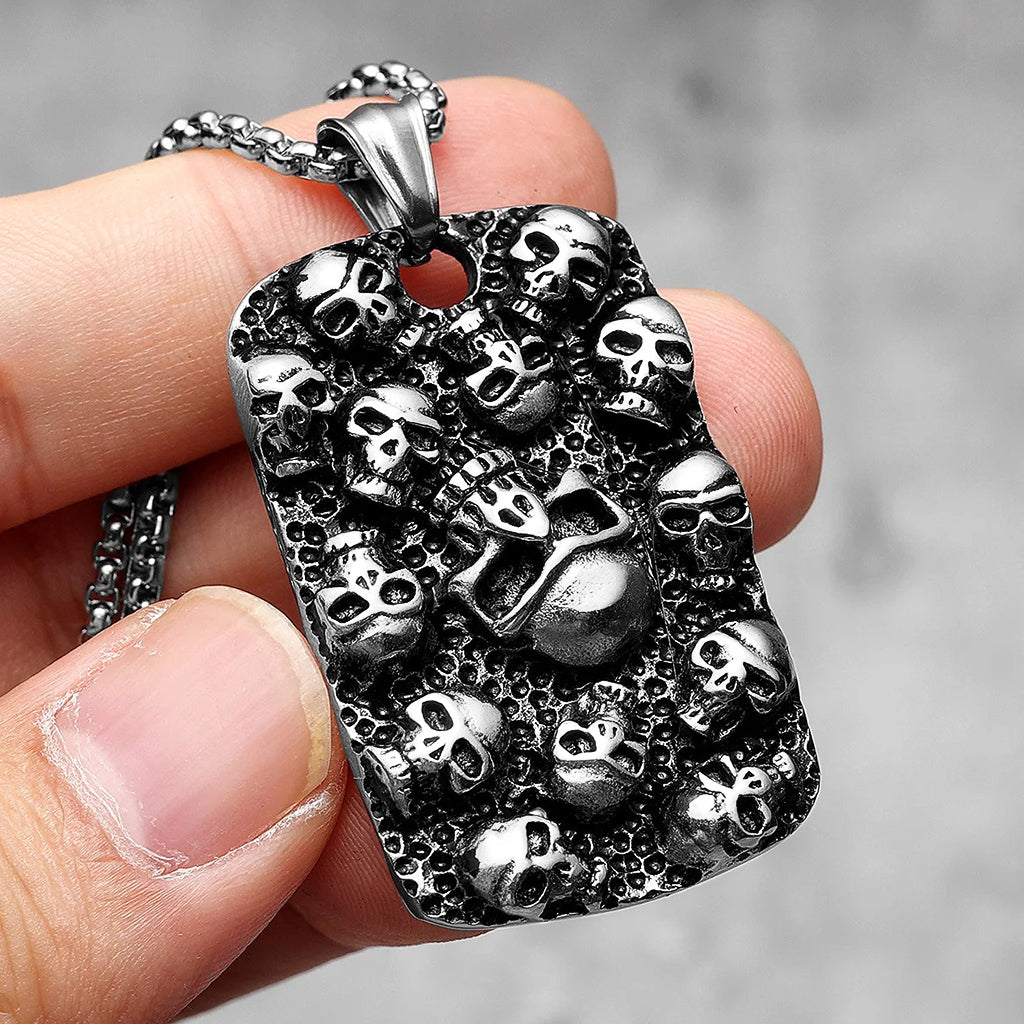 Silverfärgat  ID-bricka halsband med dödskallar 